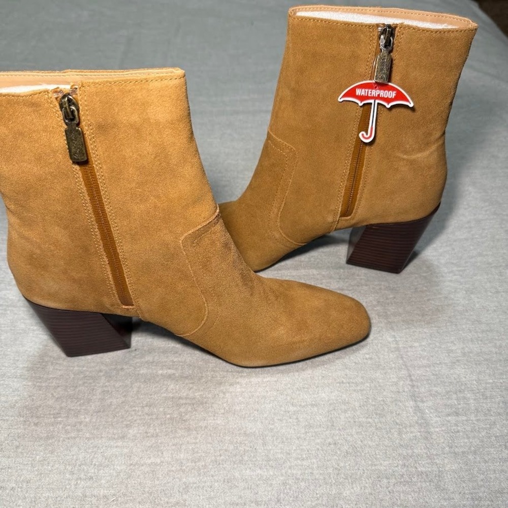 Blondo Sadie Waterproof Suede Ankle Booties Tan Block Heel Women's Size 11 - Picture 2 of 10